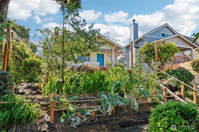 4055 Latona Avenue NE, Seattle, WA 98105