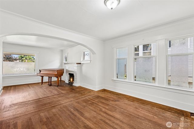 4055 Latona Avenue NE, Seattle, WA 98105