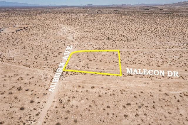 0 Auburn, Adelanto, CA 92301