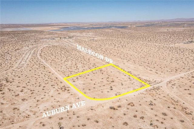 0 Auburn, Adelanto, CA 92301