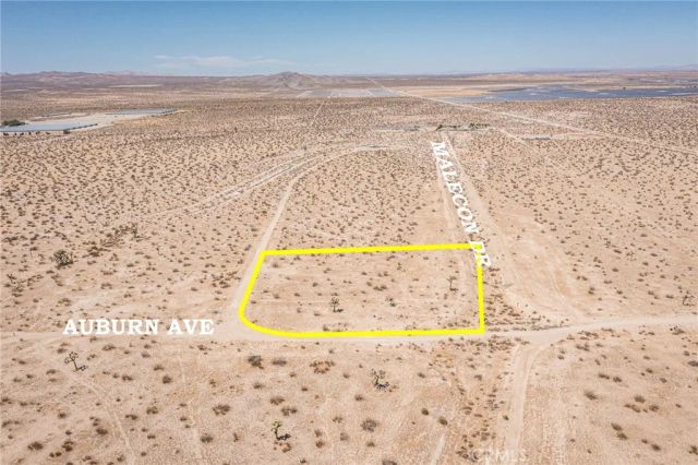 0 Auburn, Adelanto, CA 92301