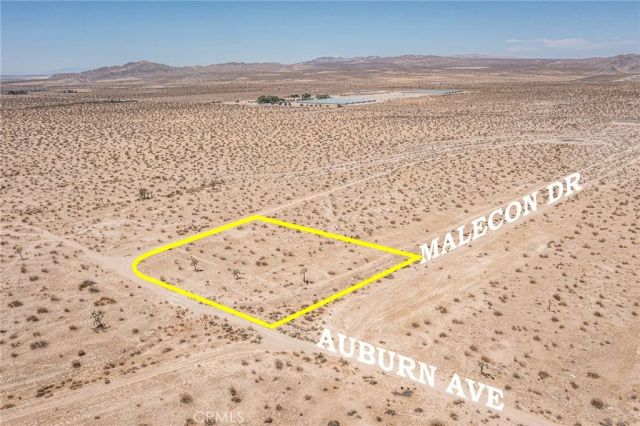 0 Auburn, Adelanto, CA 92301