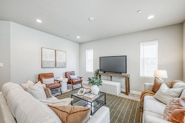 4596 Orchard Hills Road, Madera, CA 93636