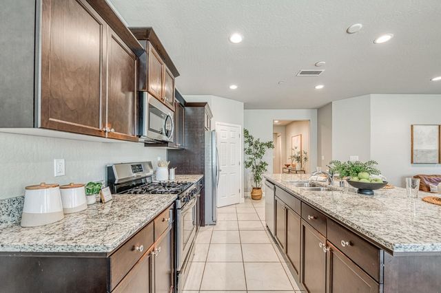 4596 Orchard Hills Road, Madera, CA 93636