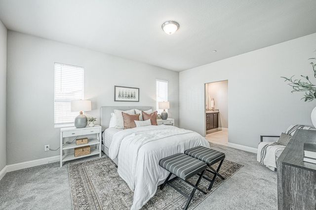 4596 Orchard Hills Road, Madera, CA 93636