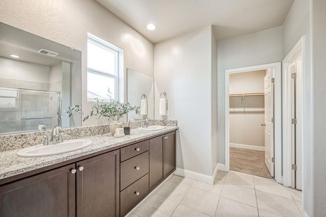 4596 Orchard Hills Road, Madera, CA 93636