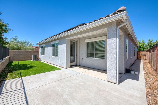 4596 Orchard Hills Road, Madera, CA 93636