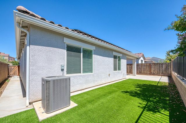 4596 Orchard Hills Road, Madera, CA 93636