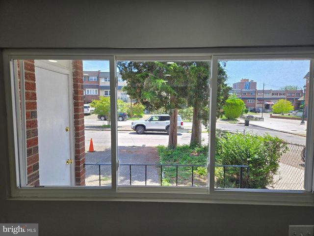 1426 DONDILL PL, Philadelphia, PA 19122