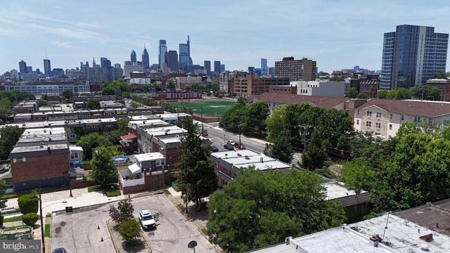 1426 DONDILL PL, Philadelphia, PA 19122