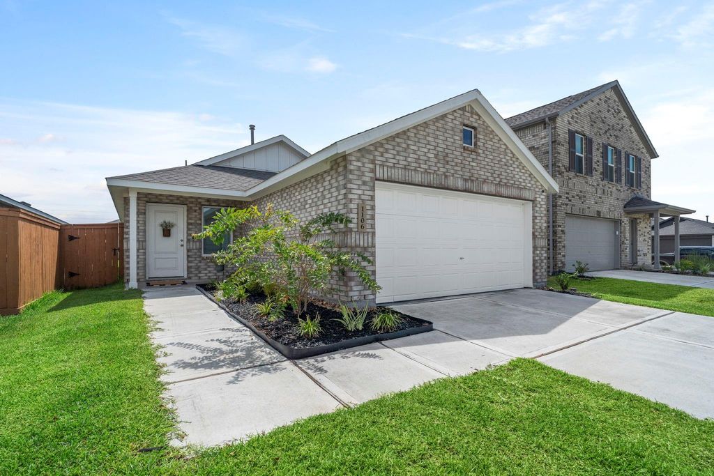 1106 Rustic Willow Drive, Beasley, TX 77417