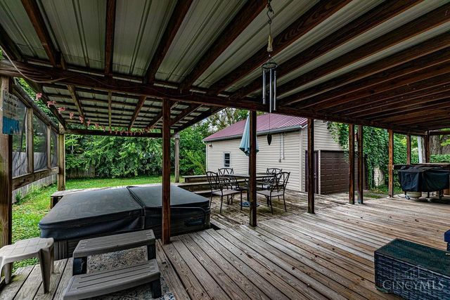 25 Flamingo Drive, St Clair Twp, OH 45013