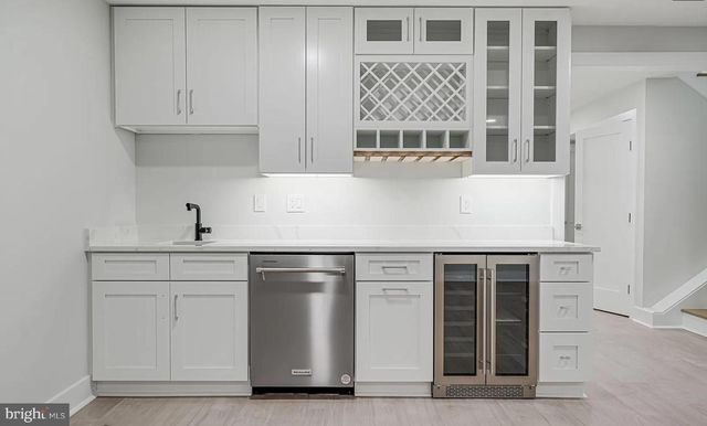 1927 GRIFFITH RD, Falls Church, VA 22043