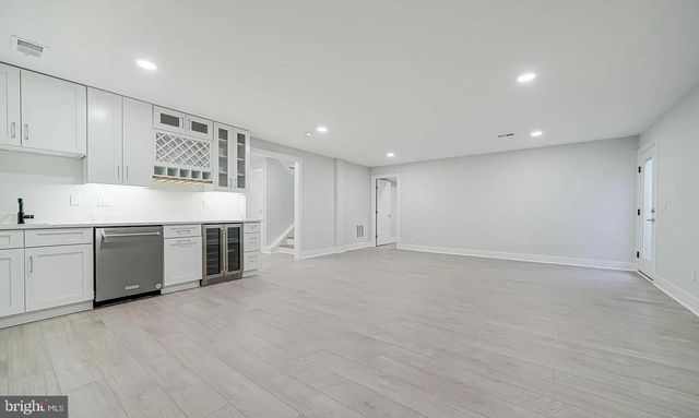 1927 GRIFFITH RD, Falls Church, VA 22043