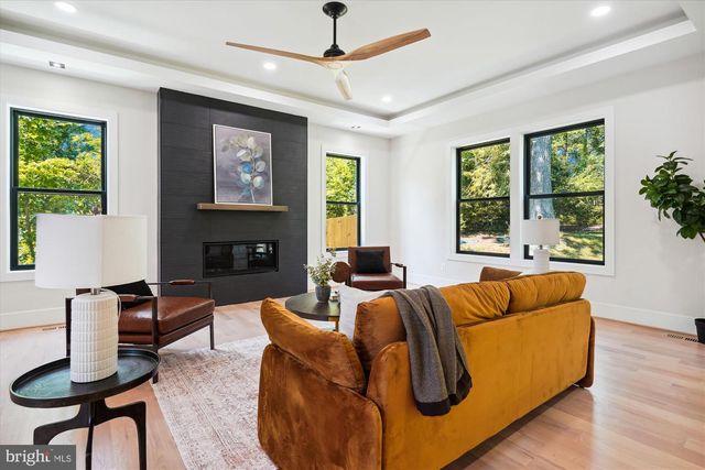 1927 GRIFFITH RD, Falls Church, VA 22043