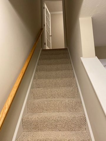 4 Fairview St 10, Chelmsford, MA 01863
