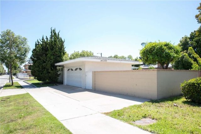 1203 W Laster Avenue, Anaheim, CA 92802