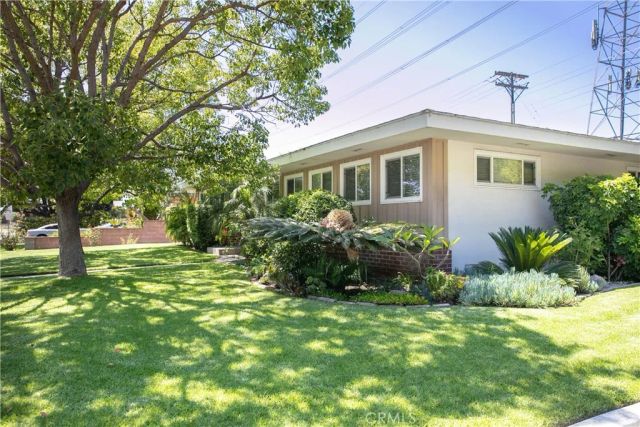 1203 W Laster Avenue, Anaheim, CA 92802