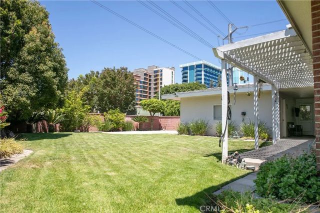 1203 W Laster Avenue, Anaheim, CA 92802