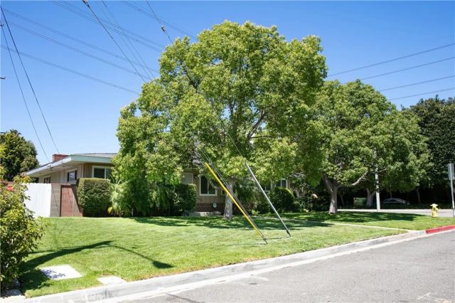 1203 W Laster Avenue, Anaheim, CA 92802