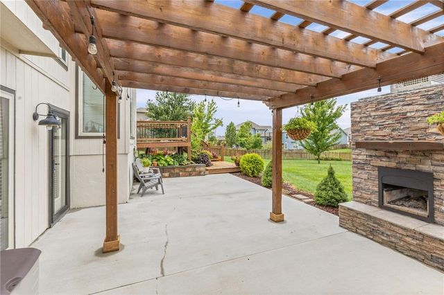 10200 NE 102nd Street, Kansas City, MO 64157