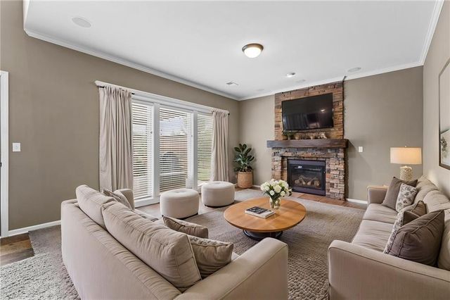 10200 NE 102nd Street, Kansas City, MO 64157
