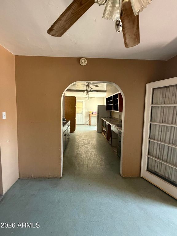 109 N LOS ROBLES Drive, Goodyear, AZ 85338 — photo 3