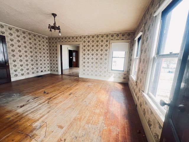 157-159 Lebanon St, Springfield, MA 01109