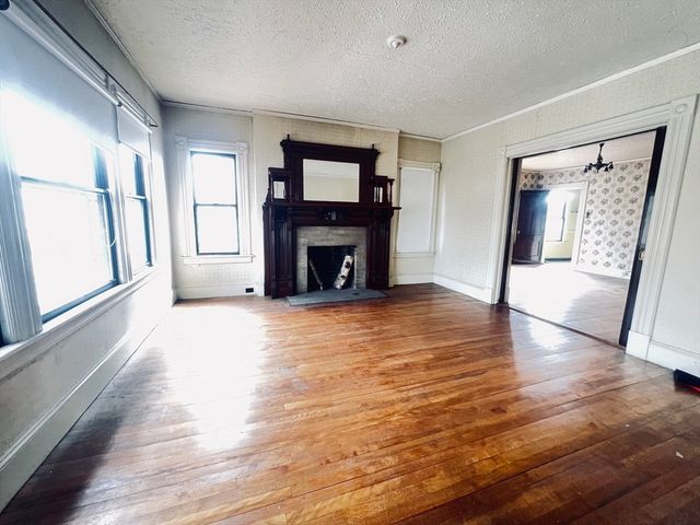 157-159 Lebanon St, Springfield, MA 01109