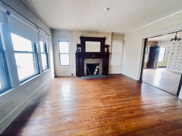 157-159 Lebanon St, Springfield, MA 01109