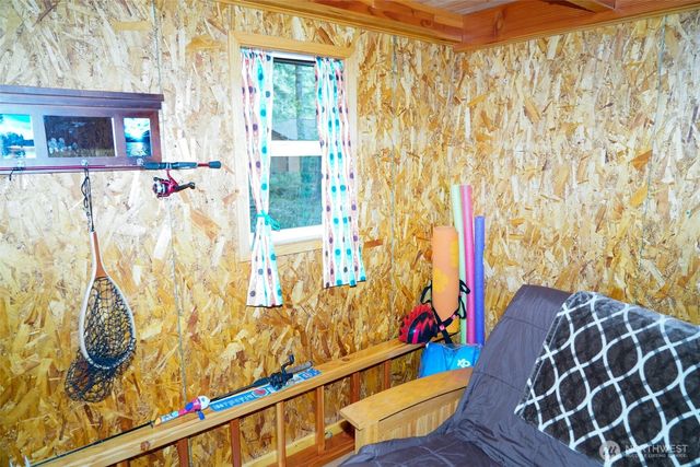 531 N Kokanee Ridge Drive, Hoodsport, WA 98548