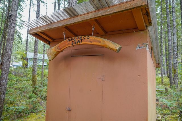 531 N Kokanee Ridge Drive, Hoodsport, WA 98548