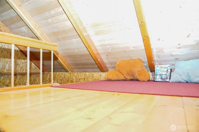 531 N Kokanee Ridge Drive, Hoodsport, WA 98548