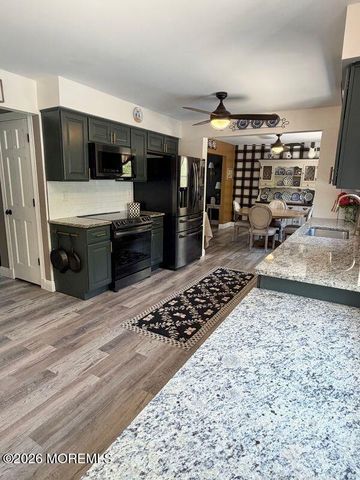 14 Gladiola Drive, Howell, NJ 07731