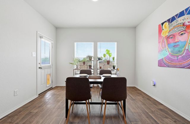 162 Euclid LN, Kyle, TX 78640