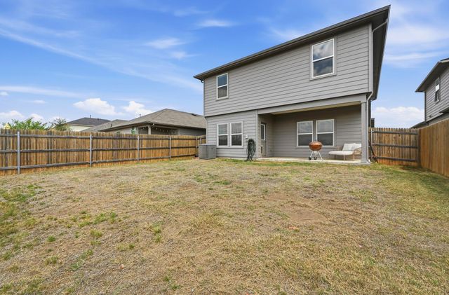 162 Euclid LN, Kyle, TX 78640