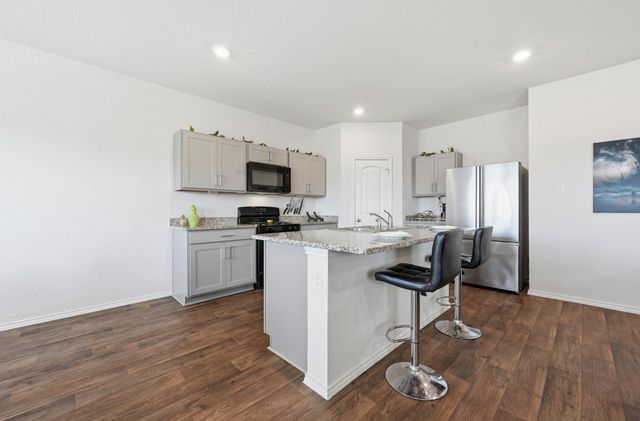 162 Euclid LN, Kyle, TX 78640