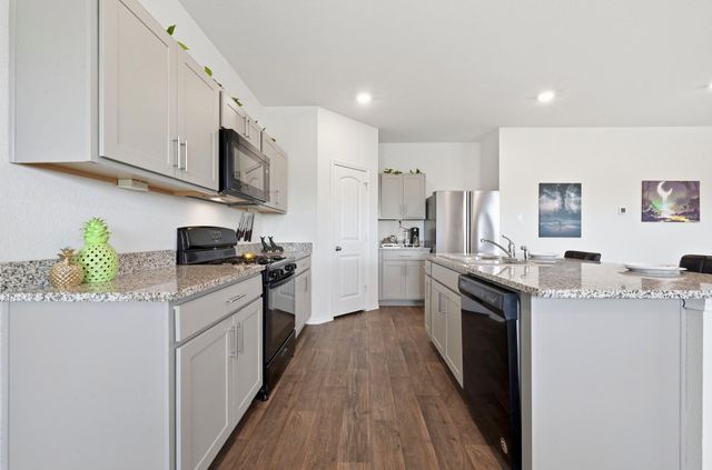 162 Euclid LN, Kyle, TX 78640