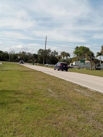 26054 Notre Dame, Punta Gorda, FL 33955