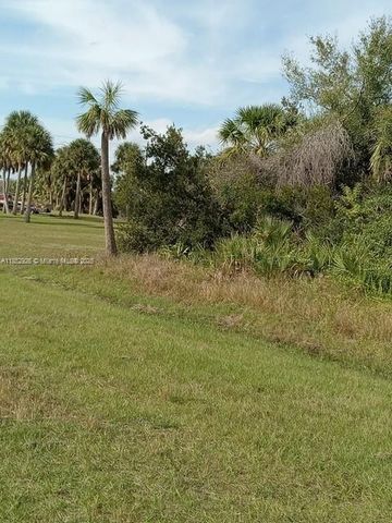 26054 Notre Dame, Punta Gorda, FL 33955