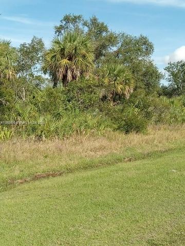 26054 Notre Dame, Punta Gorda, FL 33955