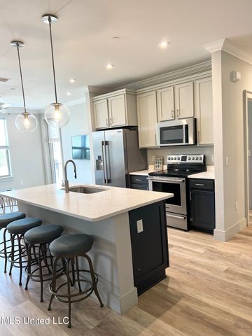 2501 Bienville Boulevard, 434, Ocean Springs, MS 39564