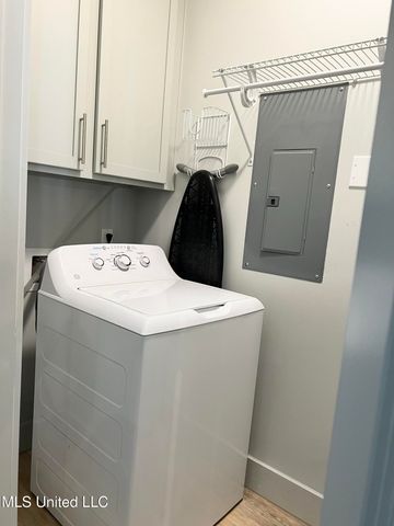 2501 Bienville Boulevard, 434, Ocean Springs, MS 39564