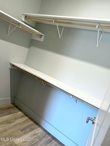 2501 Bienville Boulevard, 434, Ocean Springs, MS 39564