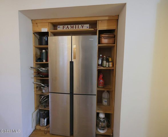 10 Krull Street, Amsterdam, NY 12010