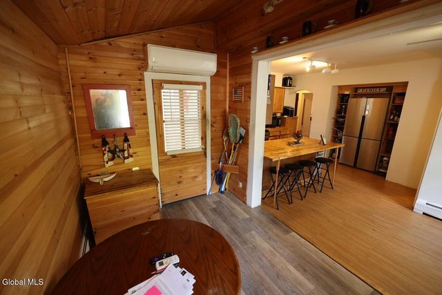 10 Krull Street, Amsterdam, NY 12010