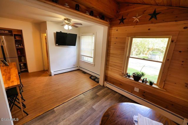 10 Krull Street, Amsterdam, NY 12010