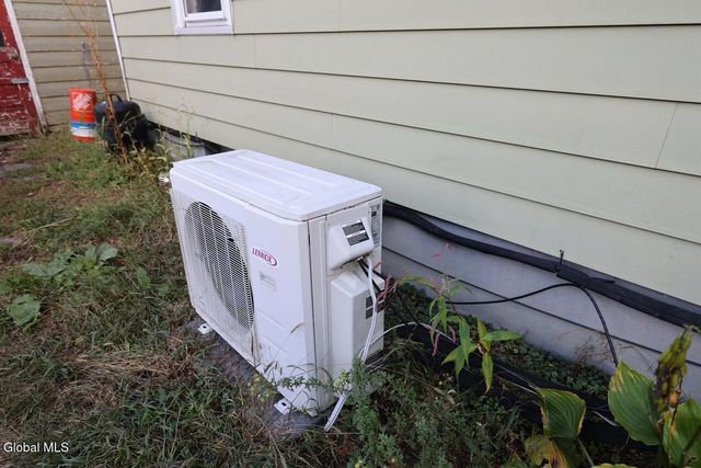 10 Krull Street, Amsterdam, NY 12010