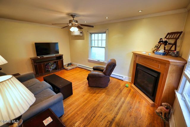 10 Krull Street, Amsterdam, NY 12010