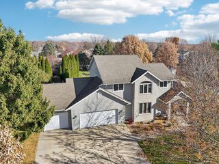1030 Ganser Drive, Waunakee, WI 53597